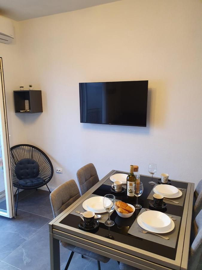 Apartment Zadoda โอมิช ภายนอก รูปภาพ